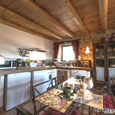 Montaigut-le-blanc, 2 Pieces, 2 Personnes - Fr-1-630-189 Montaigut-le-Blanc (Puy-de-Dome)