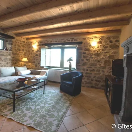 Сasa de vacaciones Montaigut-le-blanc, 2 Pieces, 2 Personnes - Fr-1-630-189 *
