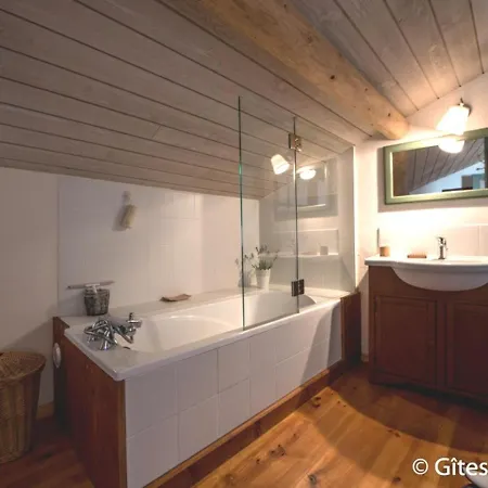 Сasa de vacaciones Montaigut-le-blanc, 2 Pieces, 2 Personnes - Fr-1-630-189 *